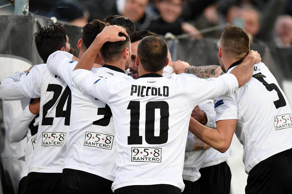 Spezia đang gặp khó khăn tại Serie A