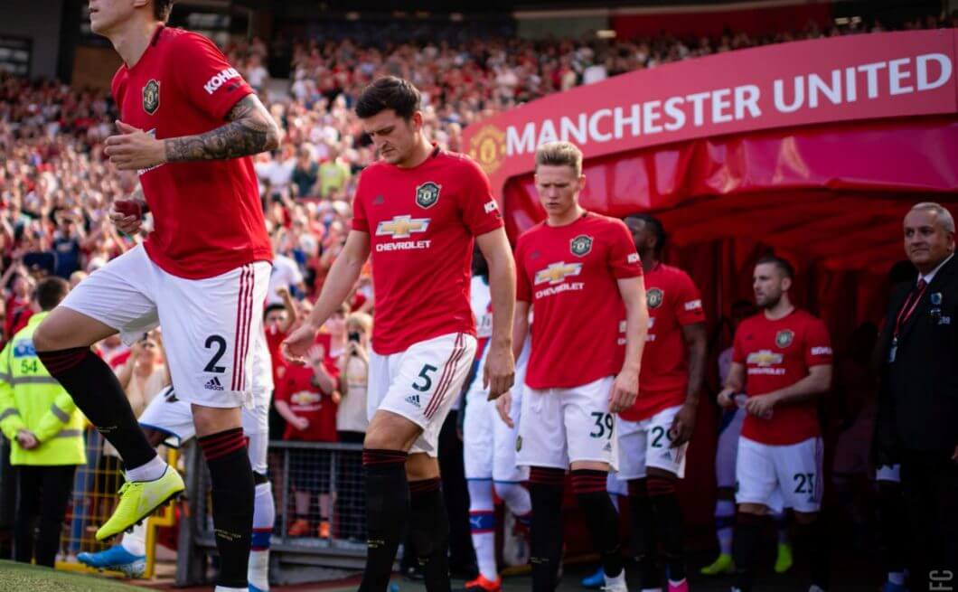 Manchester United đang xếp cửa trên