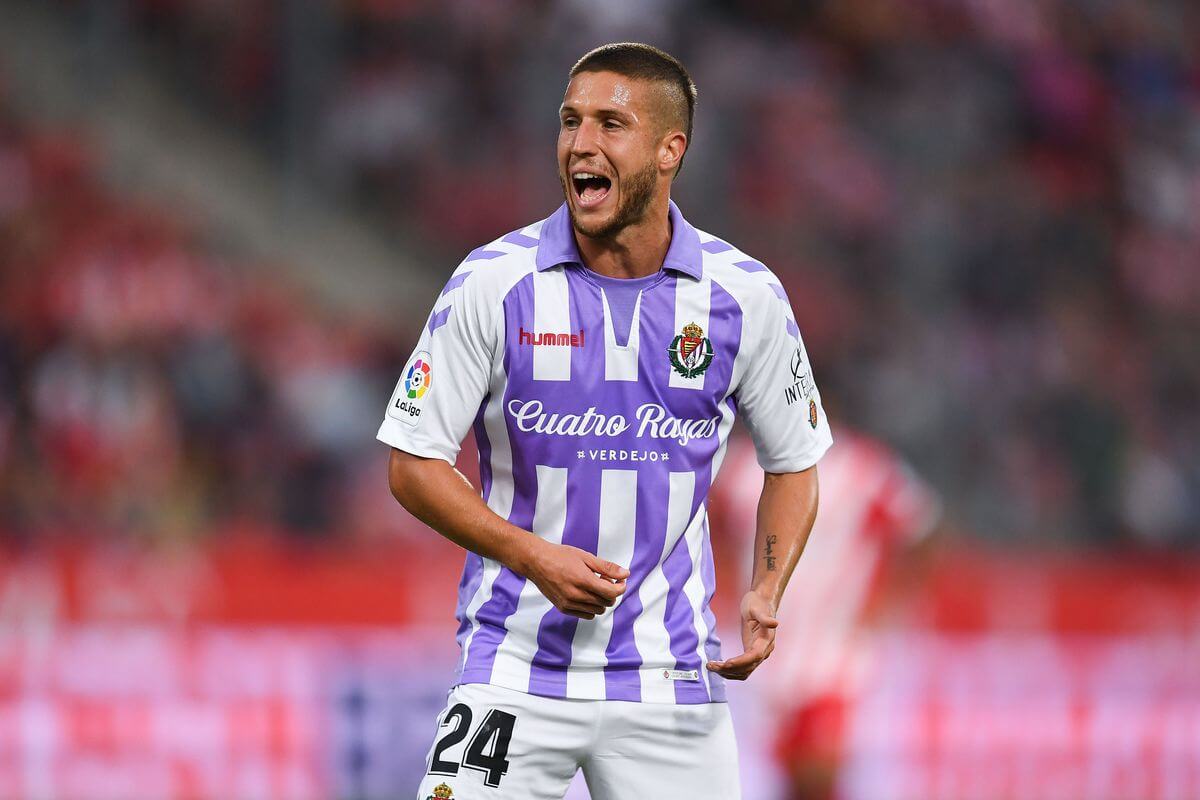 Chủ nhà Valladolid gặp khó khăn 