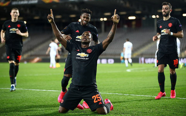 Manchester United được đánh giá cao hơn trong cuộc đối đầu này