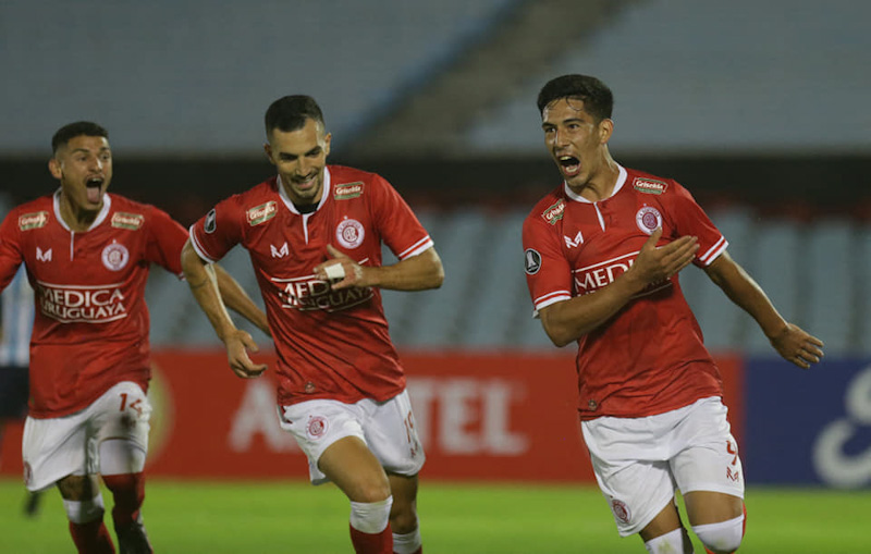 Rentistas đang thể hiện phong độ bất ổn khi bước vào mùa giải