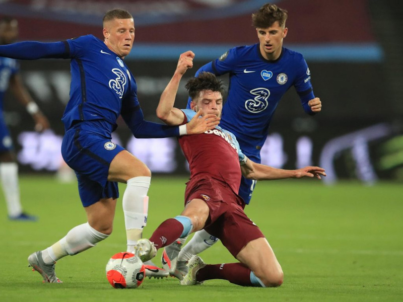 Chelsea đang quyết tâm vươn lên top 3 của BXH