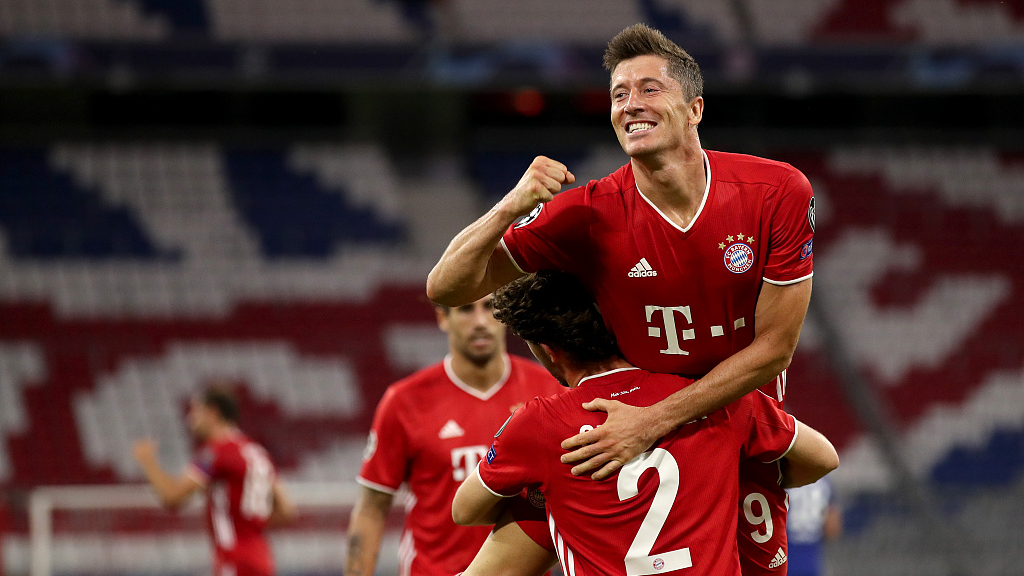 Soi kèo Barcelona vs Bayern Munich