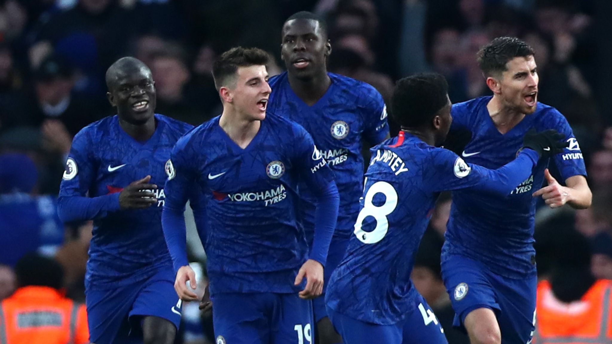 Chelsea có quá nhiều bất ổn ở lực lượng