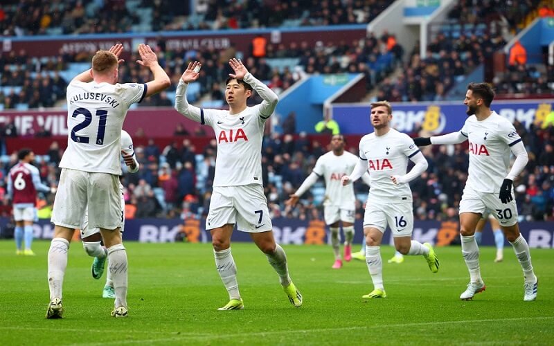 Tottenham Hotspur là đội bóng nổi tiếng với truyền thống và lối chơi tấn công đẹp mắt